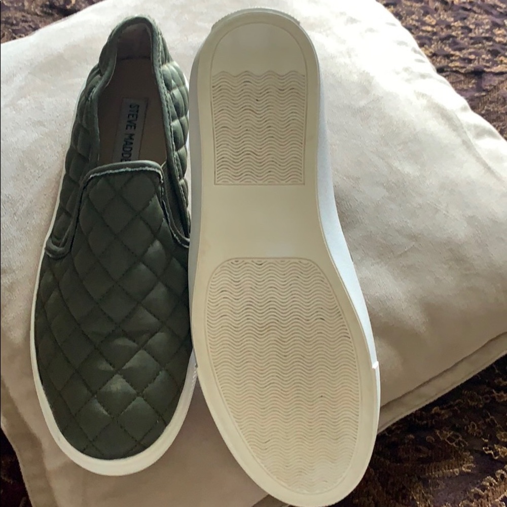Sneaker